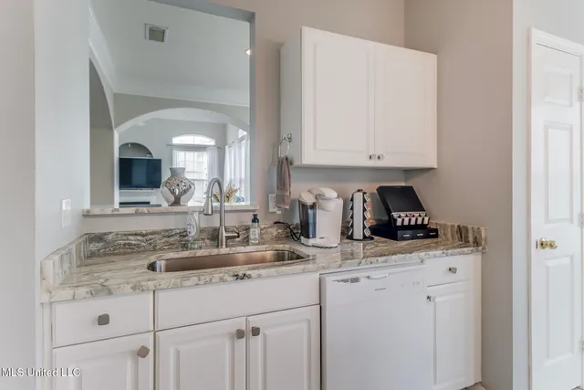 $299,000 | 2252 Beach Drive, Unit 1905, Gulfport, MS 39507