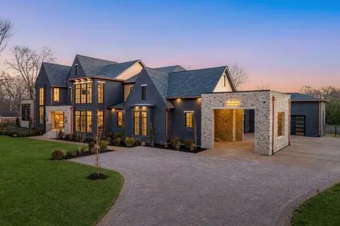 $7,999,000 | 325 Gun Club Road, Nashville, TN 37205