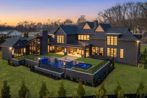 $7,999,000 | 325 Gun Club Road, Nashville, TN 37205