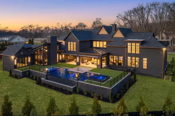 $7,999,000 | 325 Gun Club Road, Nashville, TN 37205