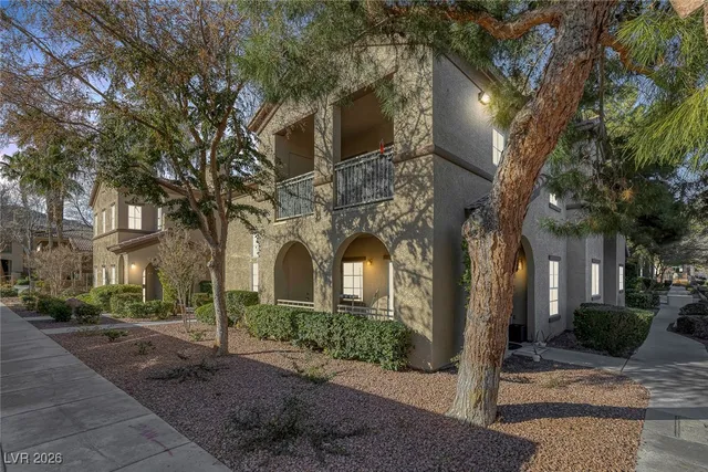 $270,000 | 3845 Wiggins Bay Street, Unit 202, Las Vegas, NV 89129