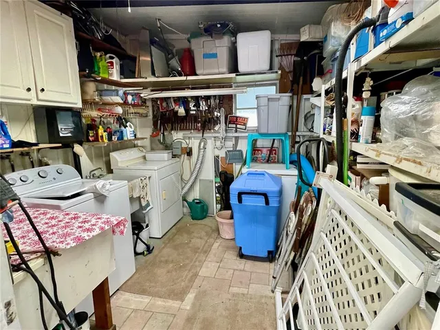 a view of dinning table and chairs in patio