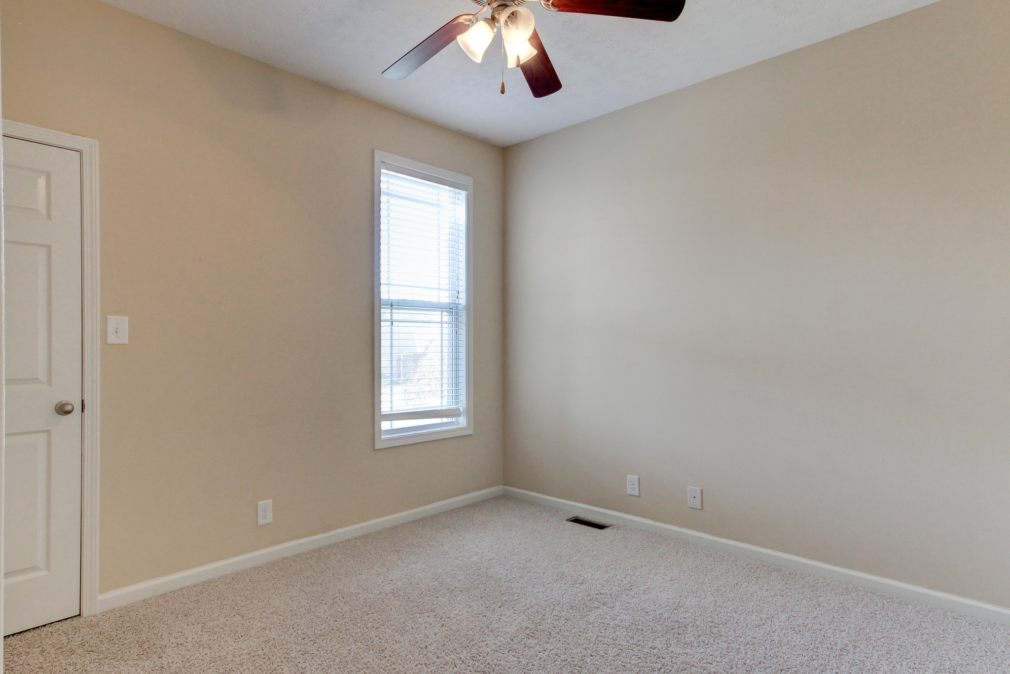 1625 Apache Way Clarksville, TN 37042 - Photo 16 of 25