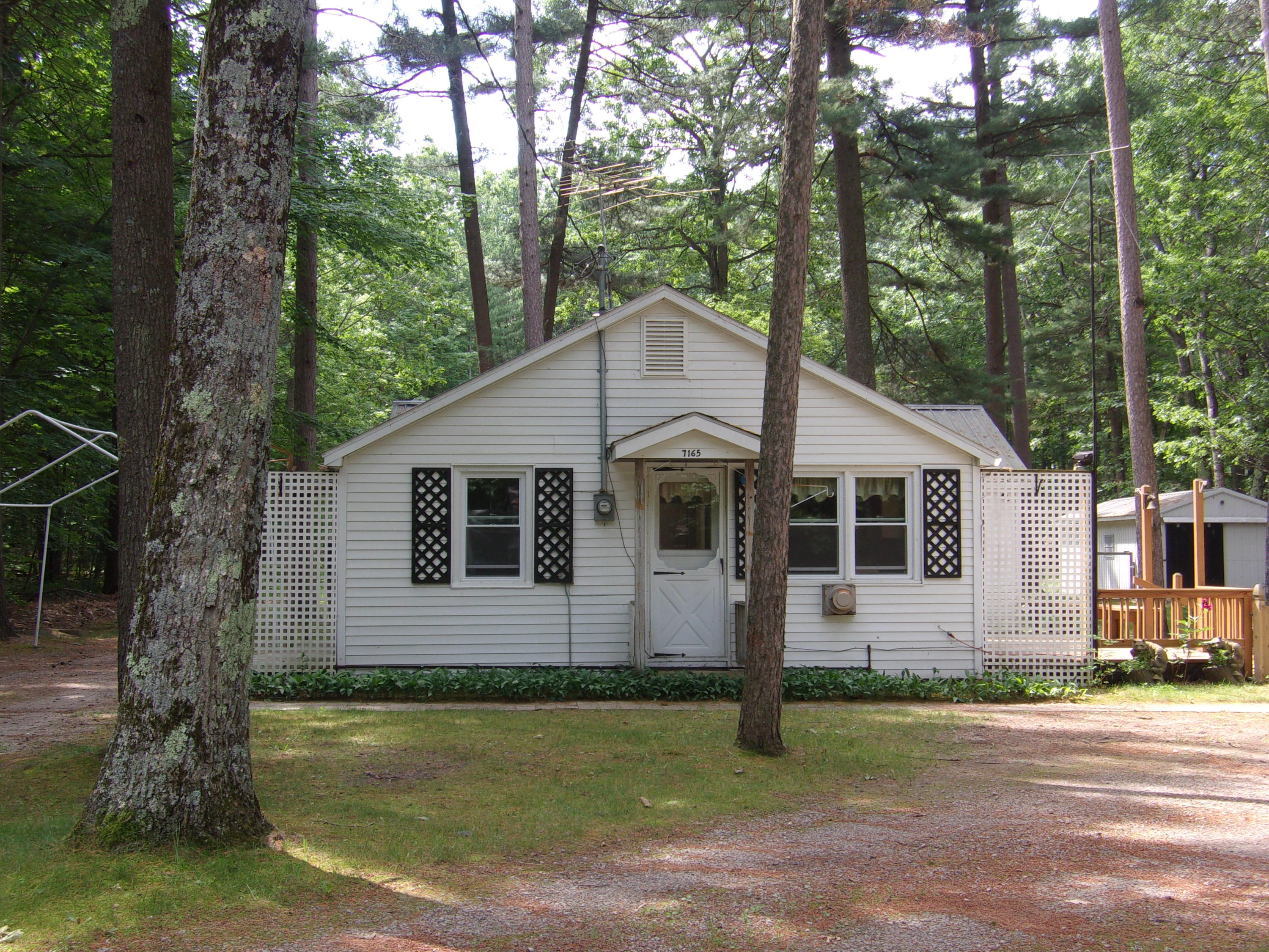 7165 Frontenac Road Indian River, MI 49749 - Photo 25 of 30 Gallery Image 25