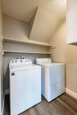 $379,900 | 8913 Salmon Falls Drive, Unit D, Sacramento, CA 95826