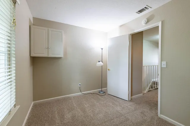 $379,900 | 8913 Salmon Falls Drive, Unit D, Sacramento, CA 95826