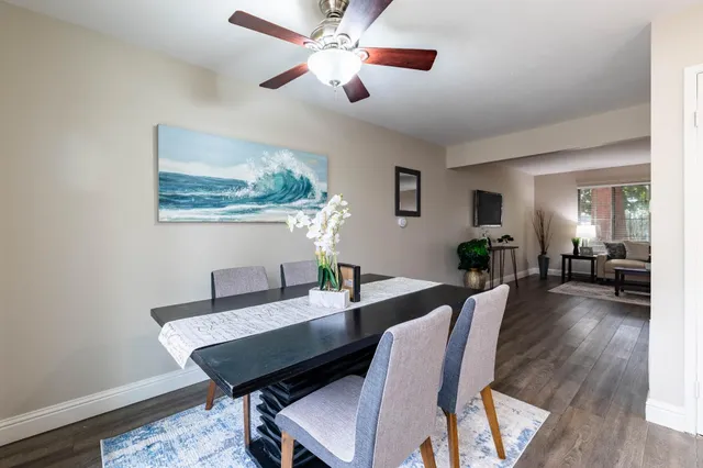 $379,900 | 8913 Salmon Falls Drive, Unit D, Sacramento, CA 95826