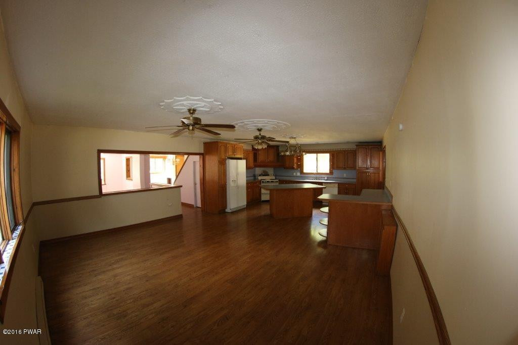 2841 Madisonville Road Moscow, PA 18444 - Photo 10 of 32 9 Dining kitchen