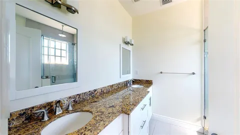 $4,300 | 632 Northeast 20th Street, Unit 4, Wilton Manors, FL 33305