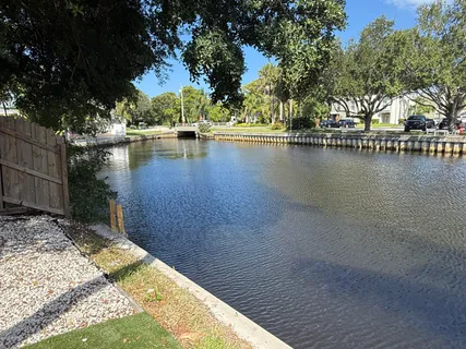 $4,300 | 632 Northeast 20th Street, Unit 4, Wilton Manors, FL 33305