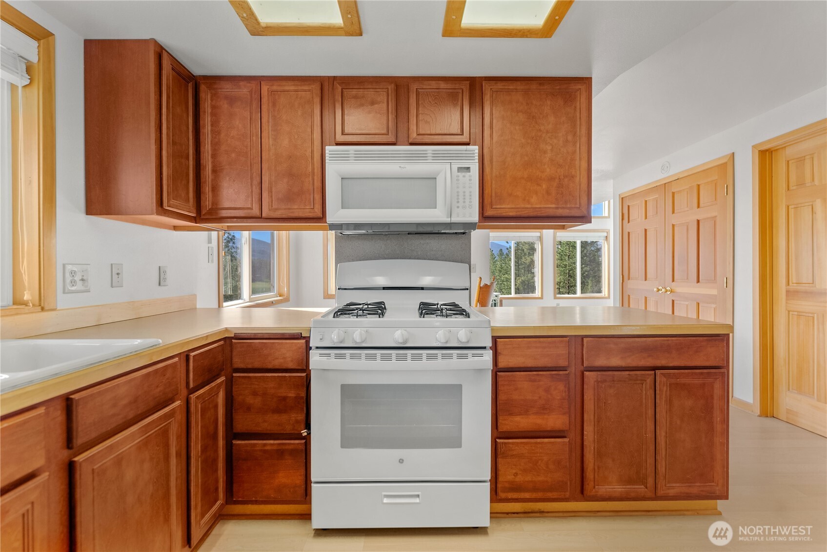 11 Appaloosa Road Winthrop, WA 98862 - Photo 13 of 39 Gallery Image 13