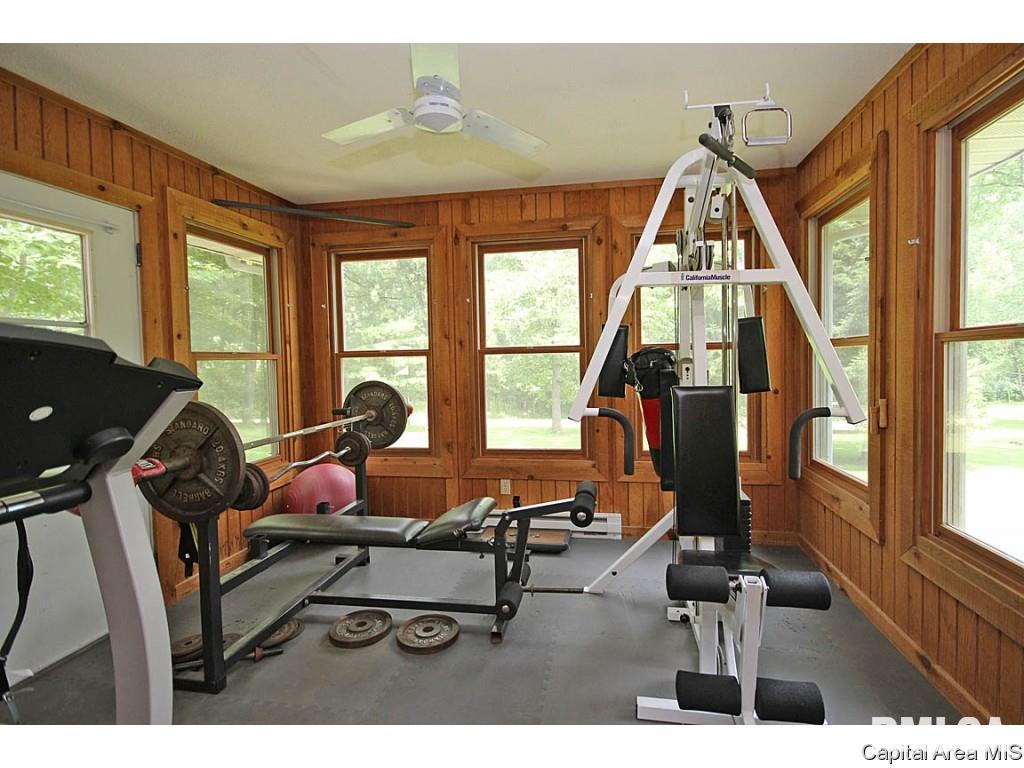 11087 Robin Lane Athens, IL 62613 - Photo 22 of 36 Gallery Image 22