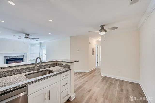 $2,575 | 114 Longfield Court, East Brunswick, NJ 08816