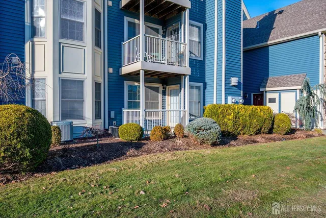 $2,575 | 114 Longfield Court, East Brunswick, NJ 08816