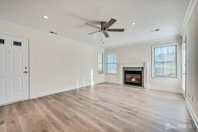 $2,575 | 114 Longfield Court, East Brunswick, NJ 08816