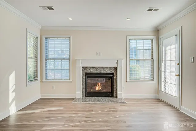 $2,575 | 114 Longfield Court, East Brunswick, NJ 08816