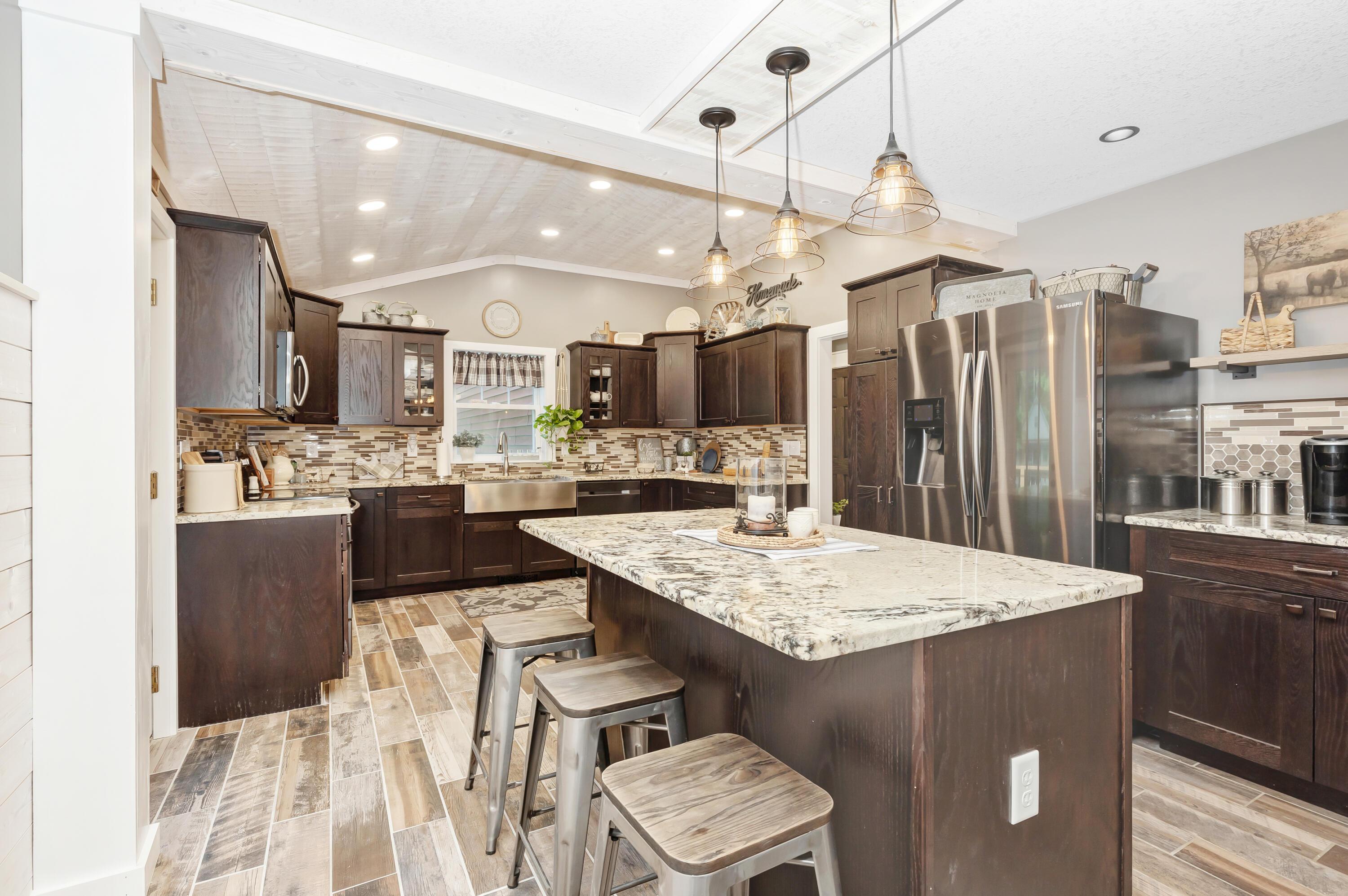 5173 Pleasant Chapel Road Southeast Newark, OH 43056 - Photo 18 of 118 16-Kitchen