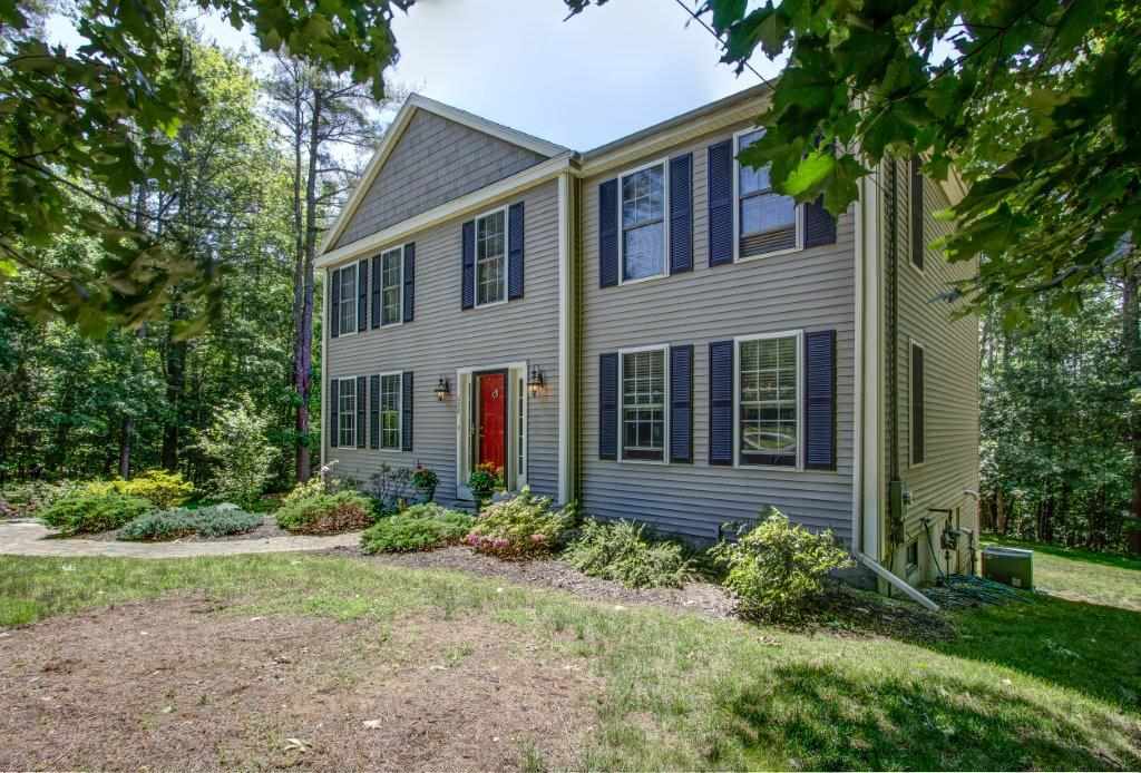 688 Exeter Road Hampton, NH 03842 - Photo 3 of 32