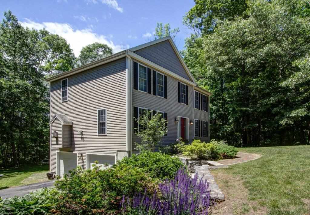 688 Exeter Road Hampton, NH 03842 - Photo 4 of 32