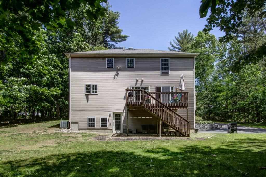 688 Exeter Road Hampton, NH 03842 - Photo 7 of 32