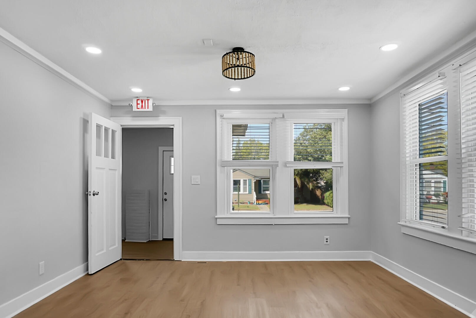 2135 Dorchester Road North Charleston, SC 29405 - Photo 20 of 43 DSC06114