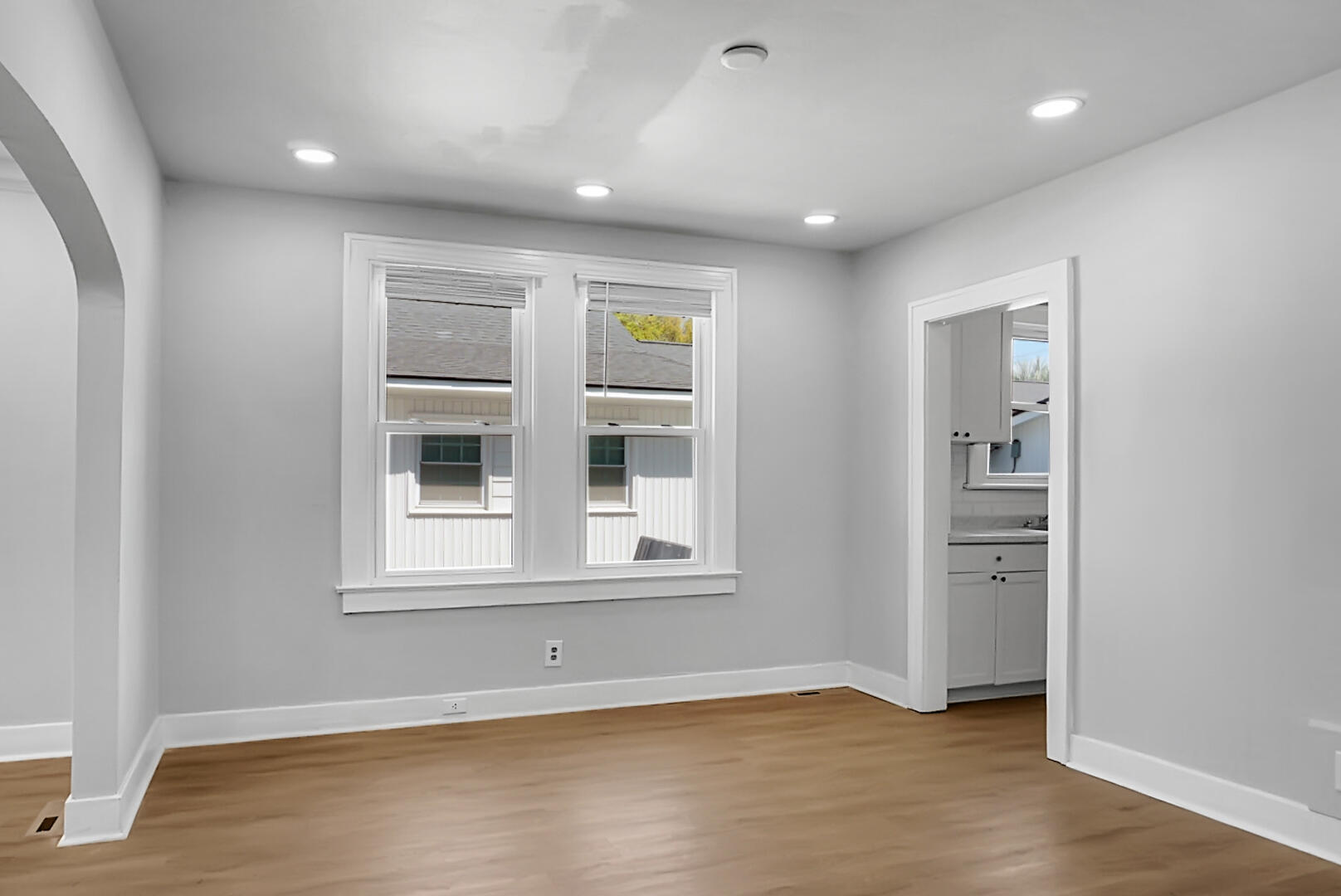 2135 Dorchester Road North Charleston, SC 29405 - Photo 24 of 43 DSC06132