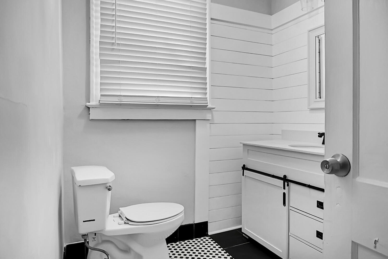 2135 Dorchester Road North Charleston, SC 29405 - Photo 38 of 43 DSC06177