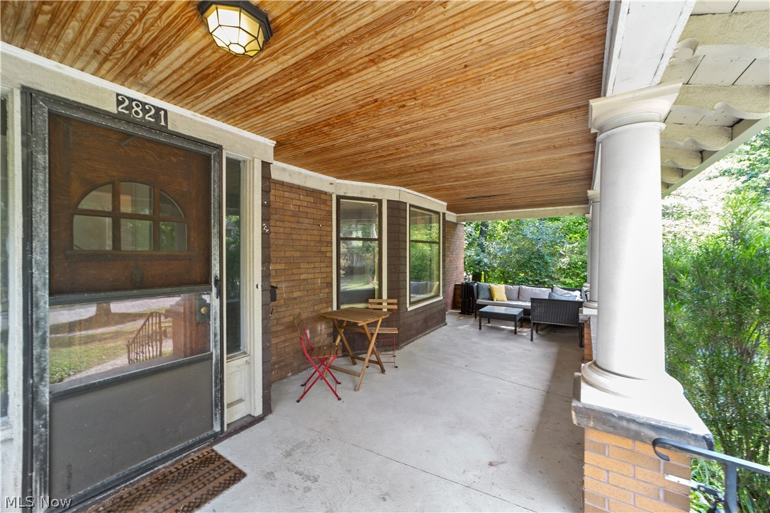 2821 Coleridge Road Cleveland, OH 44118 - Photo 36 of 39