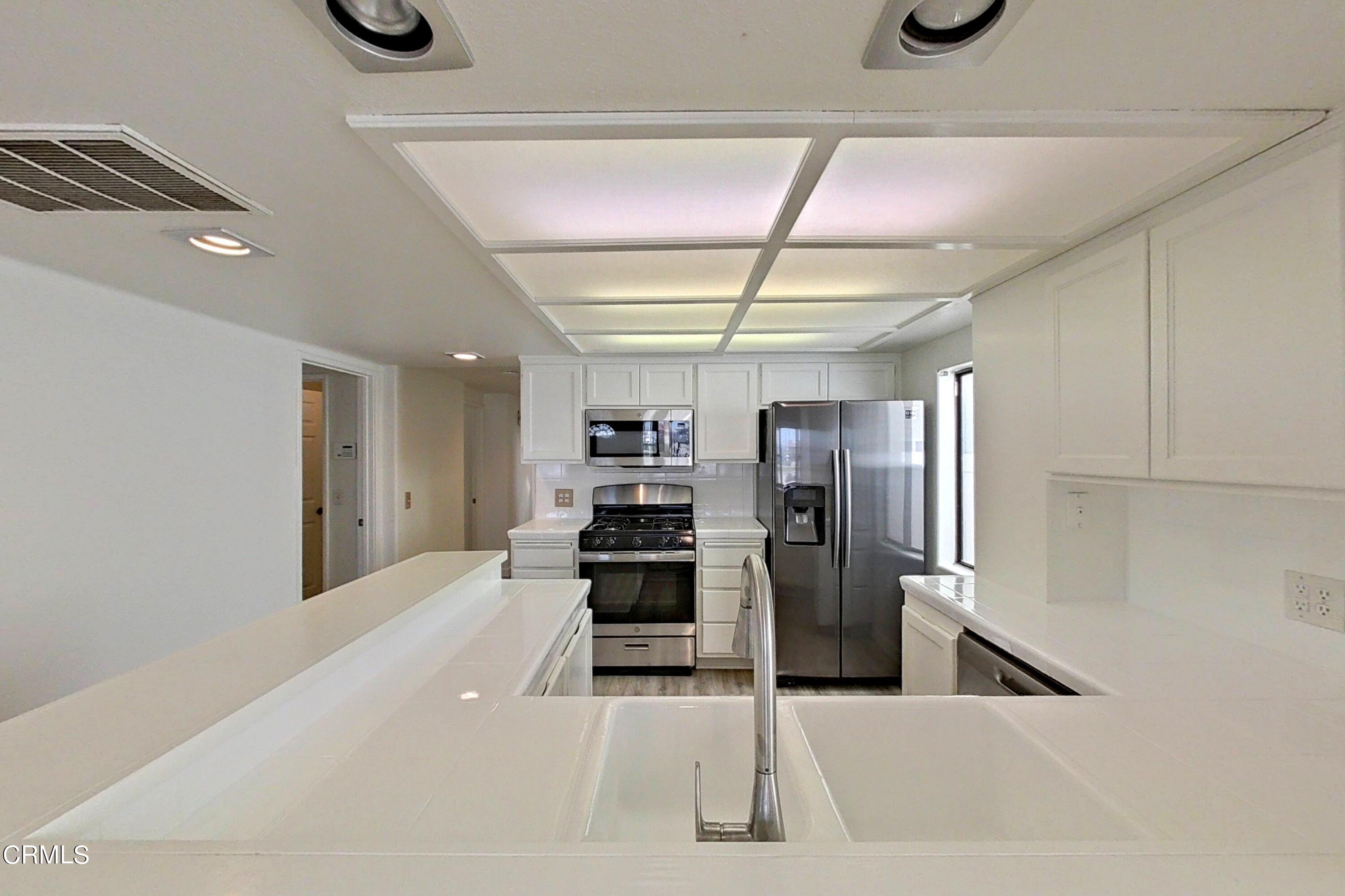 3421 Sunset Lane Oxnard, CA 93035 - Photo 14 of 42 plane_64034cb4e29ab