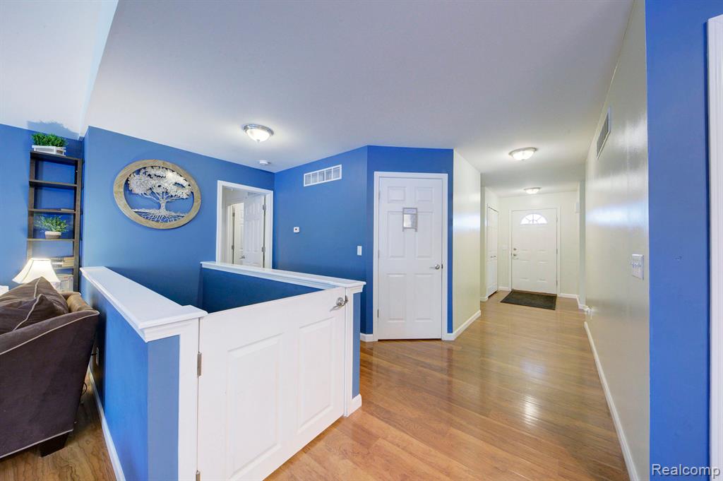 48107 Hanford Road Canton, MI 48187 - Photo 40 of 60