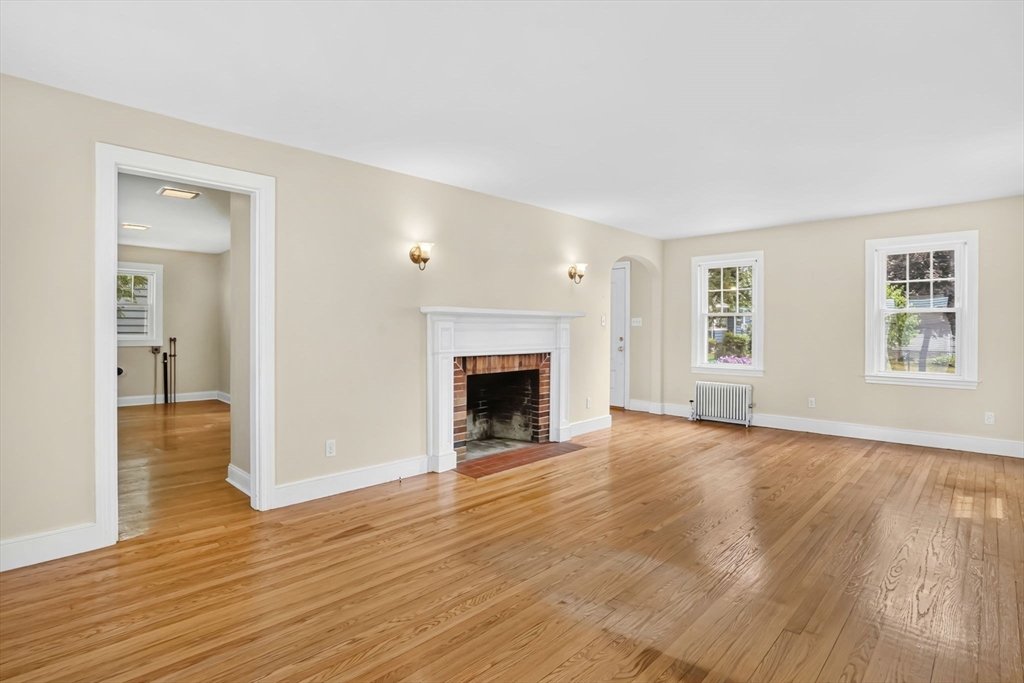 82 Biltmore Street Springfield, MA 01108 - Photo 13 of 39