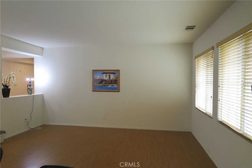 3092 Goshawk Lane Perris, CA 92571 - Photo 3 of 11