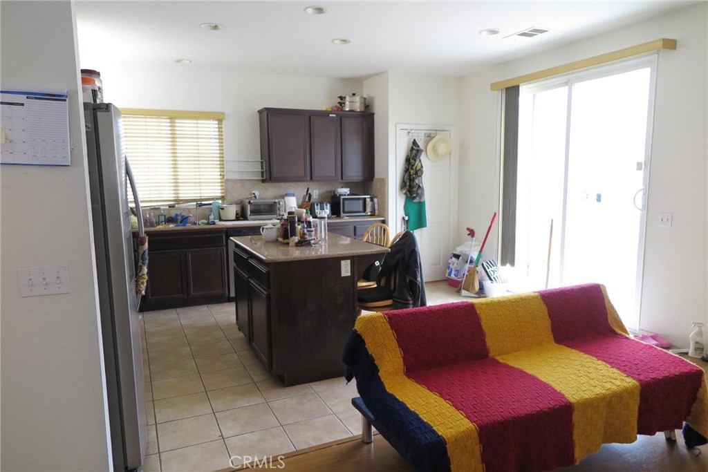 3092 Goshawk Lane Perris, CA 92571 - Photo 7 of 11