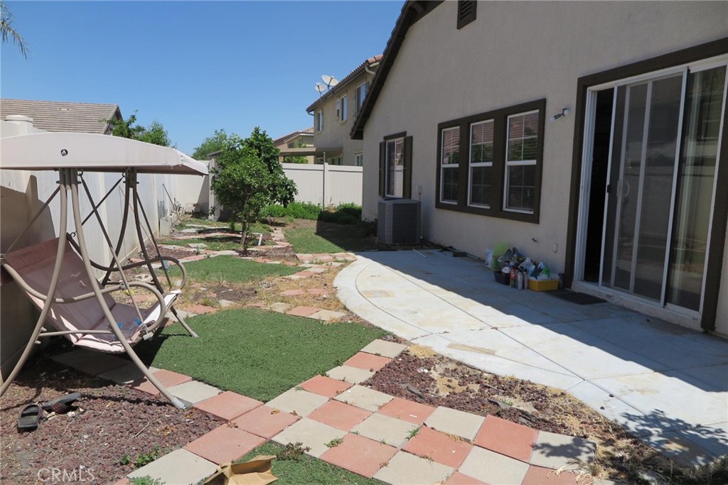 3092 Goshawk Lane Perris, CA 92571 - Photo 8 of 11