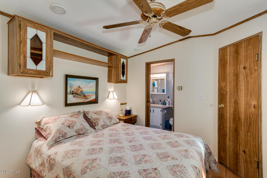 17200 West Bell Road, Unit 247 Surprise, AZ 85374 - Photo 12 of 40 Master bedroom