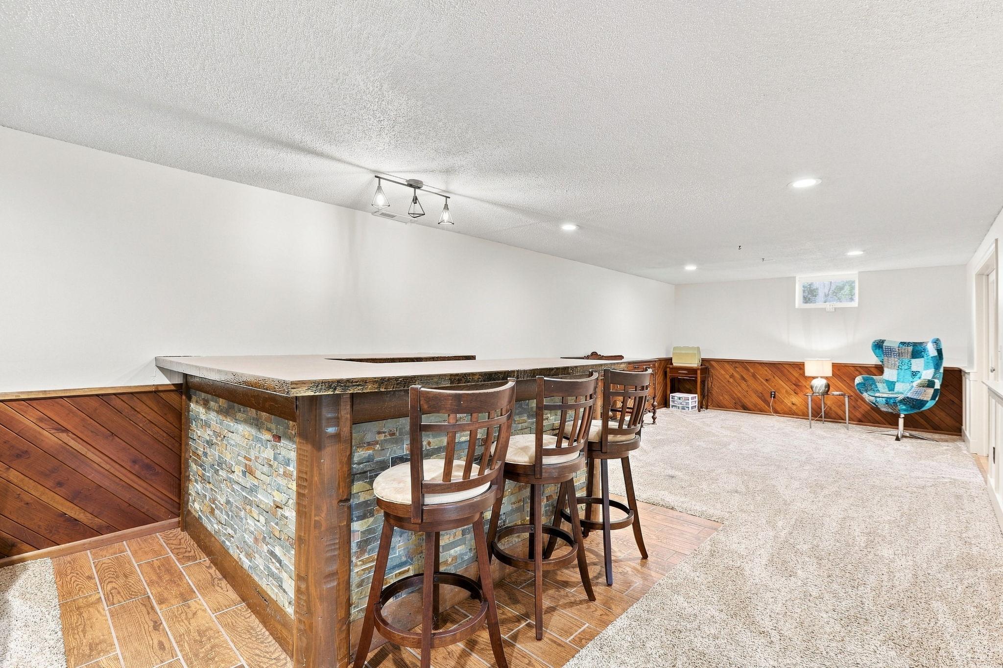 445 Gramsie Road Shoreview, MN 55126 - Photo 22 of 38 Gallery Image 22