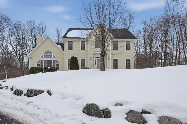 $1,100,000 | 15 Keyes House Road, Shrewsbury, MA 01545