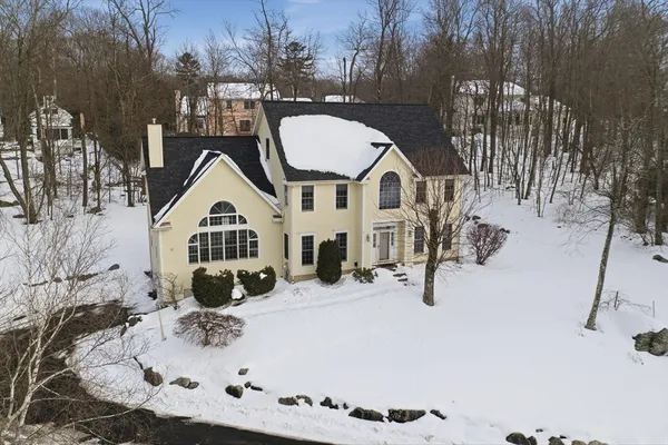 $1,100,000 | 15 Keyes House Road, Shrewsbury, MA 01545
