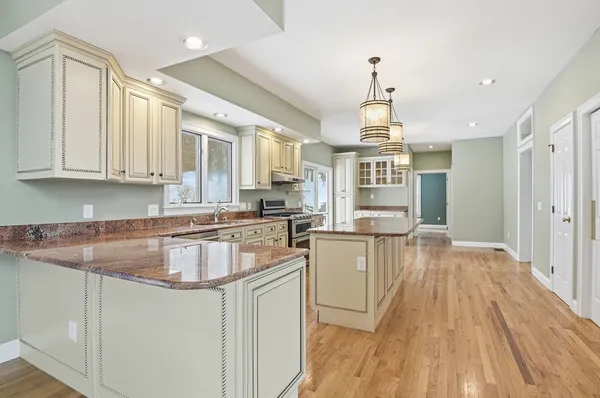 $1,100,000 | 15 Keyes House Road, Shrewsbury, MA 01545