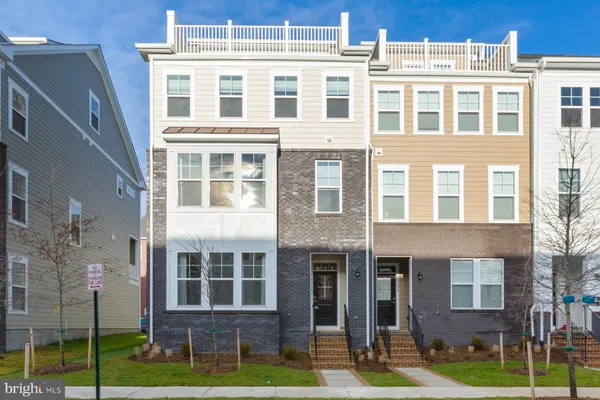$3,850 | 17660 Falcon Heights Street, Dumfries, VA 22026