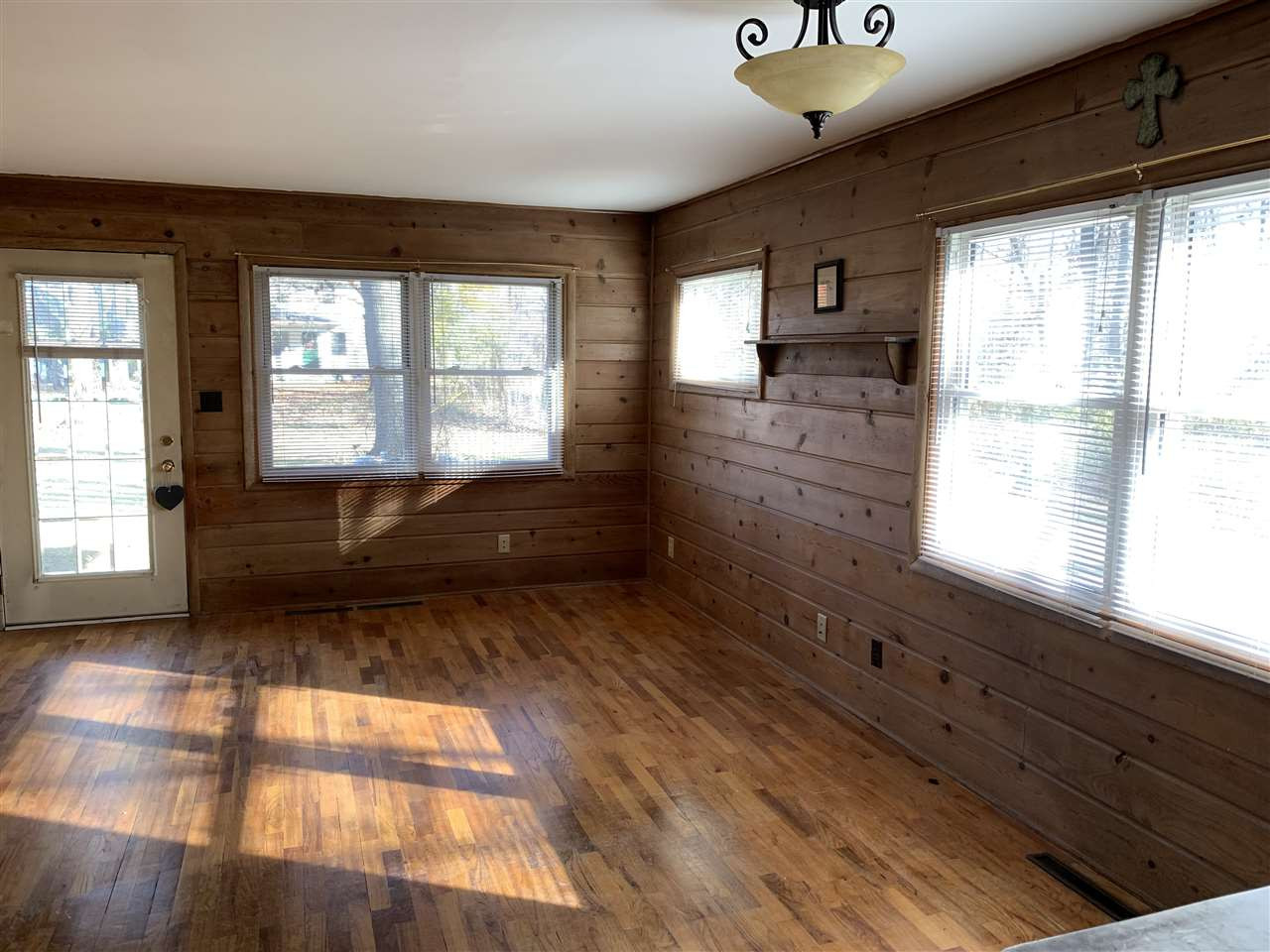 524 South Sutton Road Jackson, MI 49203 - Photo 3 of 25 Photo 3