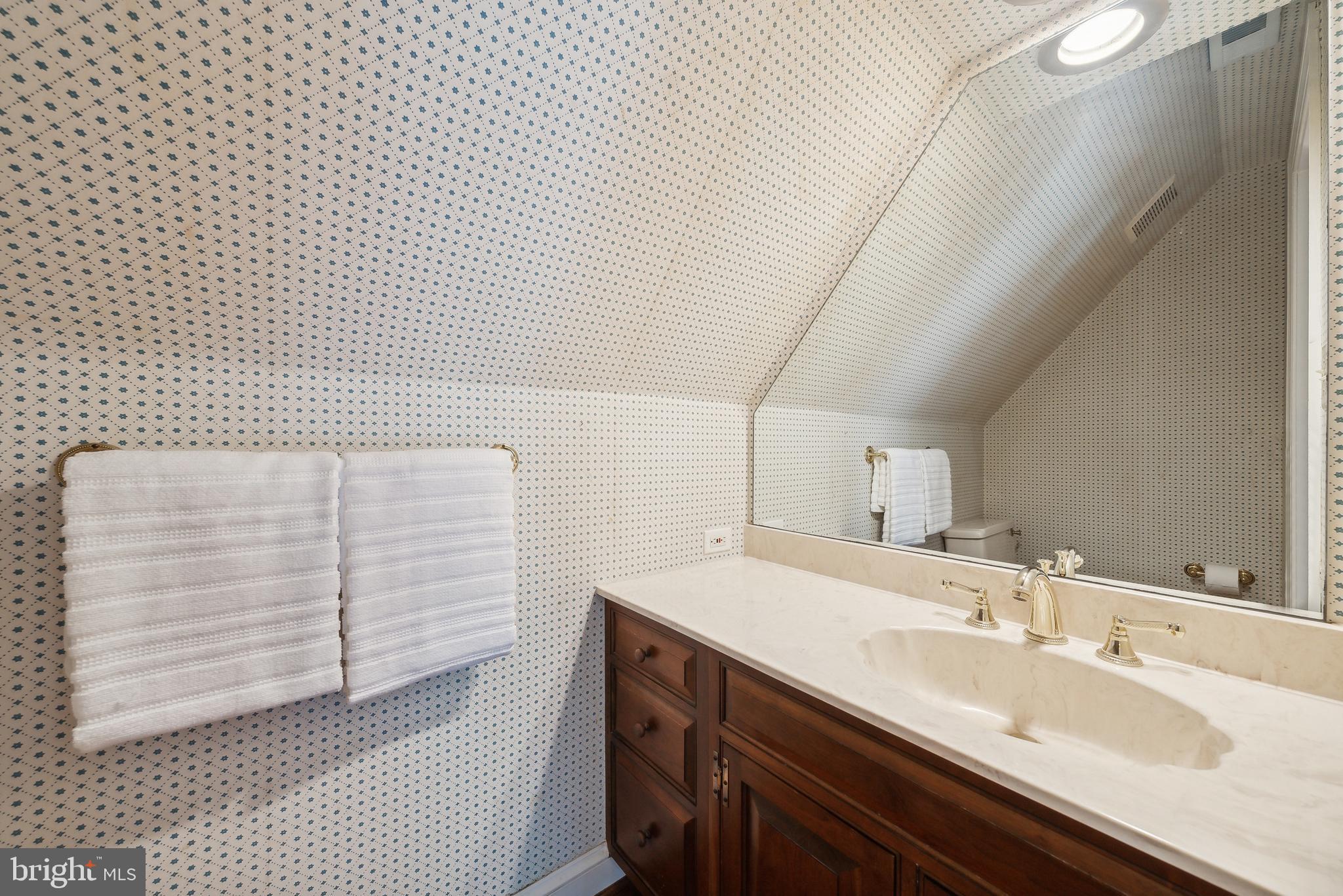 10523 Wickens Road Vienna, VA 22181 - Photo 27 of 51