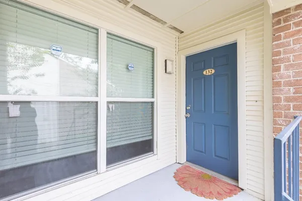$1,275 | 3900 Woodchase Drive, Unit 132, Houston, TX 77042
