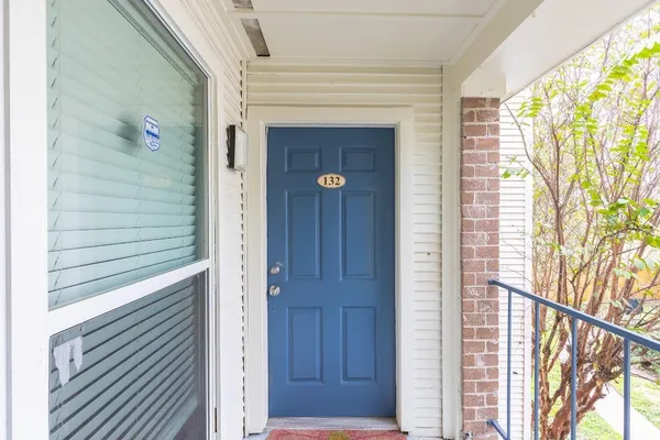 $1,275 | 3900 Woodchase Drive, Unit 132, Houston, TX 77042