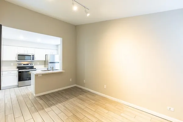 $1,275 | 3900 Woodchase Drive, Unit 132, Houston, TX 77042