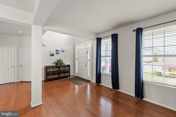 $549,500 | 122 Vincent Drive, Stephens City, VA 22655