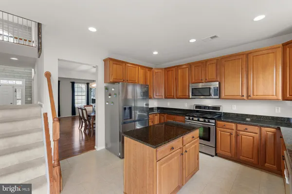 $549,500 | 122 Vincent Drive, Stephens City, VA 22655