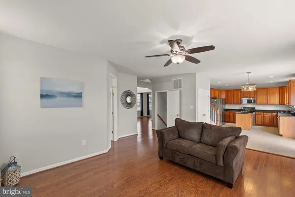 $549,500 | 122 Vincent Drive, Stephens City, VA 22655