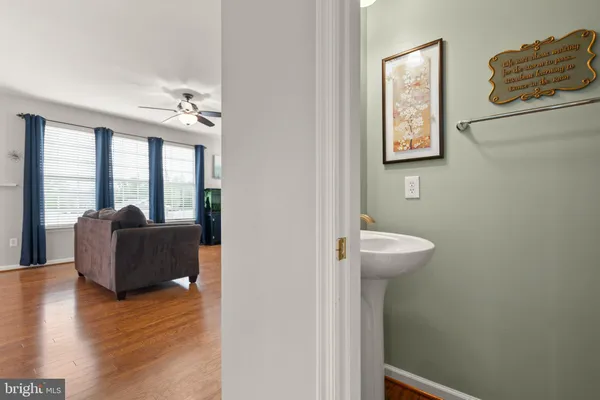 $549,500 | 122 Vincent Drive, Stephens City, VA 22655