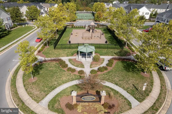 $549,500 | 122 Vincent Drive, Stephens City, VA 22655